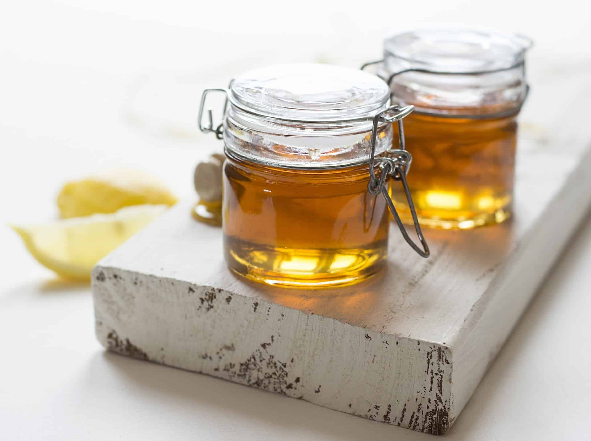 How to Substitute Honey For Sugar | Far From Normal