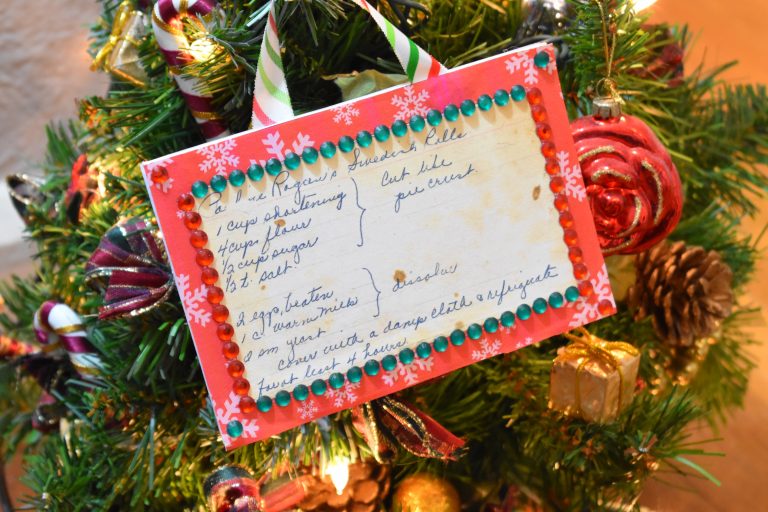 Make an Heirloom Recipe Card Christmas Ornament