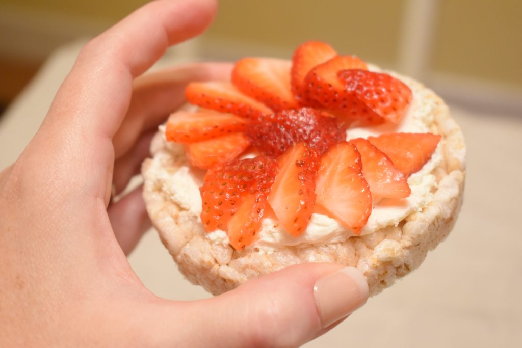 healthy rice cake toppings 