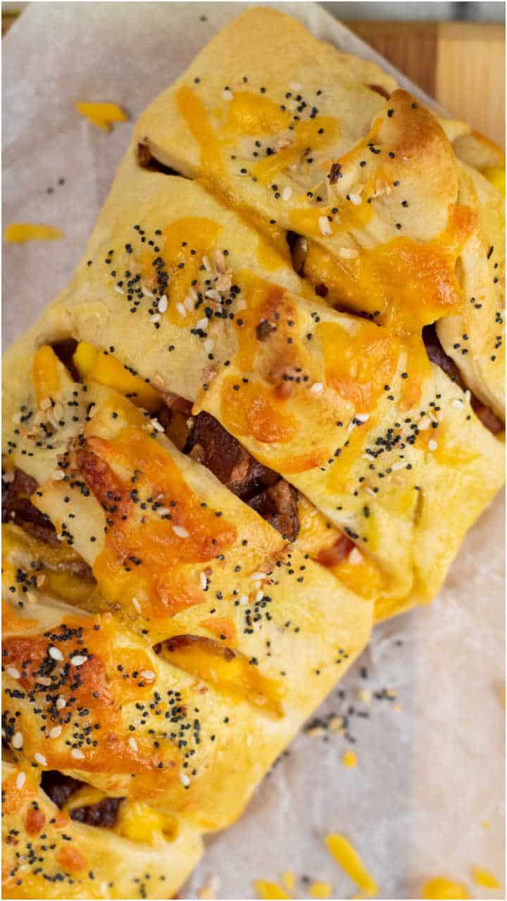 Bacon, Egg, and Cheese Crescent Rolls Recipe