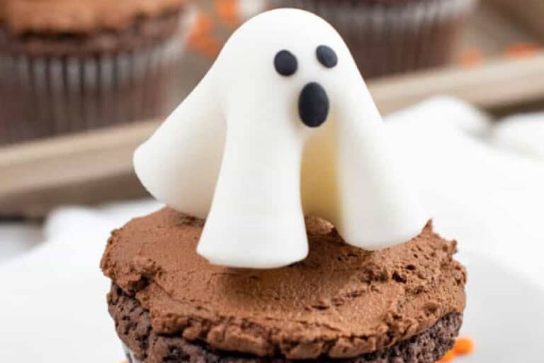 20 Spooktacular Halloween Treats